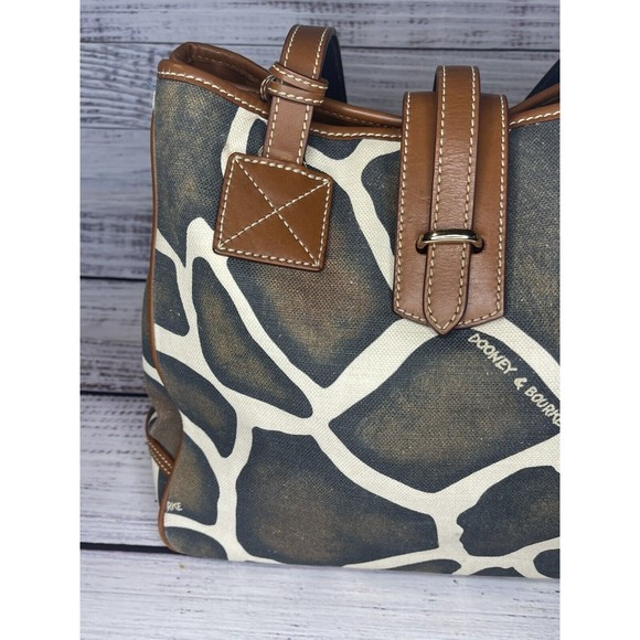 Dooney & Bourke Giaraff Animal Print Canvas Tag Tote Shoulder Bag Purse - Picture 2 of 16